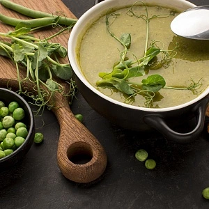 Гороховый суп с копчёностями