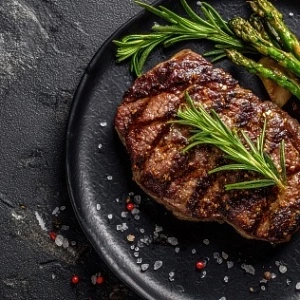 Нежность с мраморным узором: чем особенно премиальное мясо